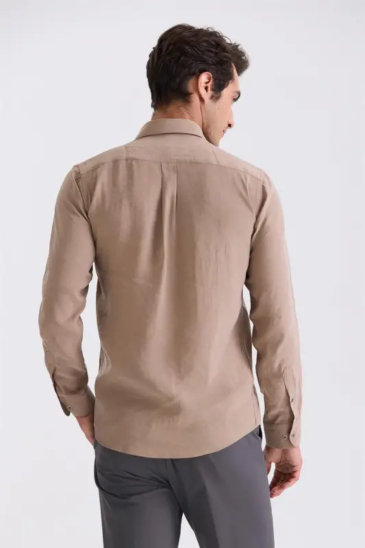 Kahve Comfort Fit Düğmeli Yaka Gömlek - JAKAMEN