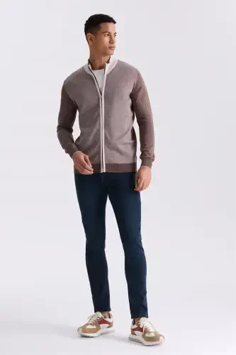 Coffee Slim Fit Zippered Knitted Cardigan - JAKAMEN (1)