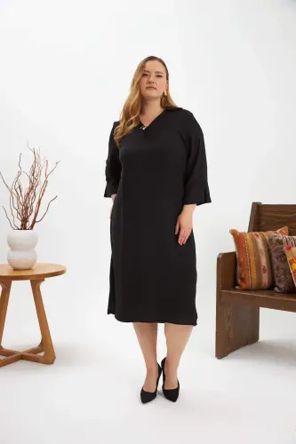 Collar Brooch Detailed Slit Plus Size Dress Black - 1