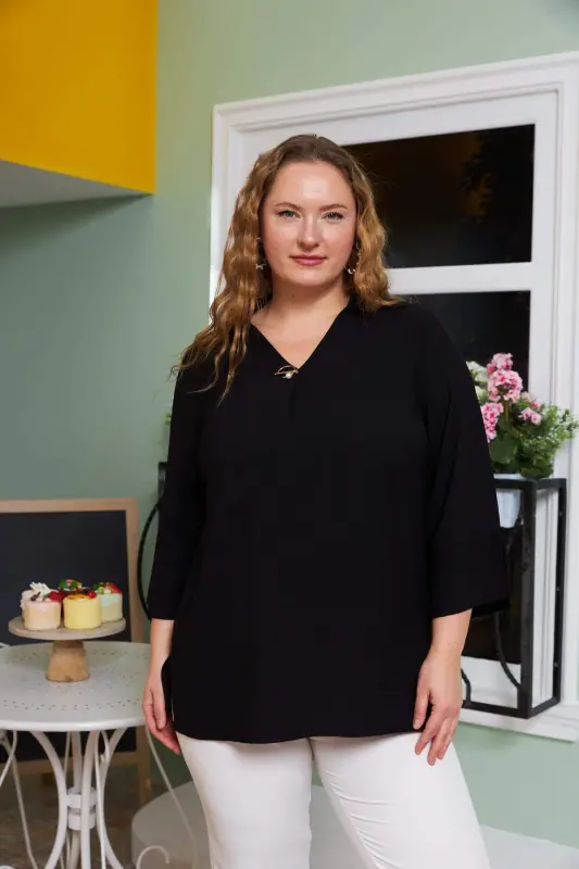 Collar Detailed Plus Size Black Blouse - 1