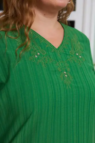 Collar Embroidered and Stone Detailed Plus Size Crinkle Blouse Green - BÜYÜKBEDENIZ (1)