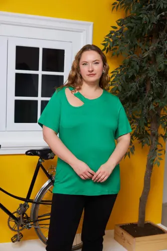 Collar Ring Detailed Plus Size T-Shirt Green - 1