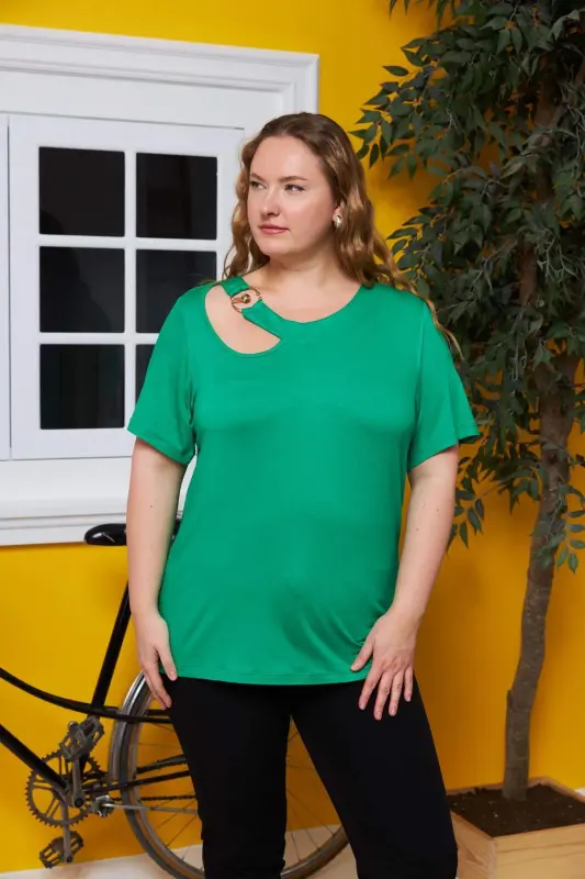 Collar Ring Detailed Plus Size T-Shirt Green - 2