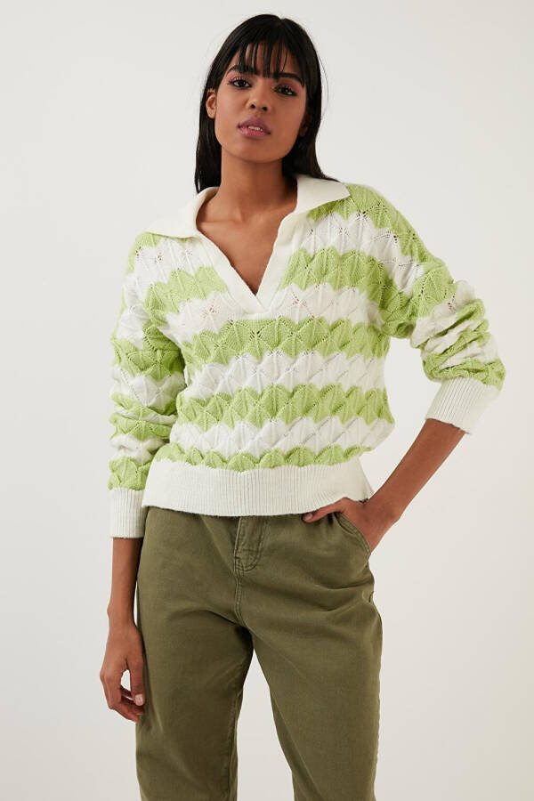 Color Block Polo Neck Knit Sweater 63622409 - 17