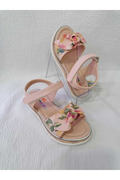 Colorful Sole Padded Girl Sandals - 8