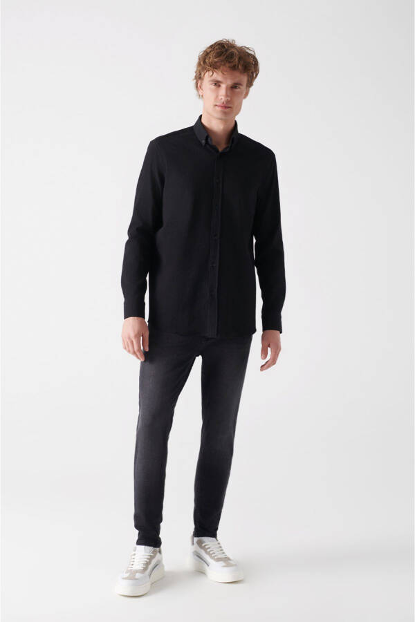 Comfort fit, black seersucker button-down shirt. - 10