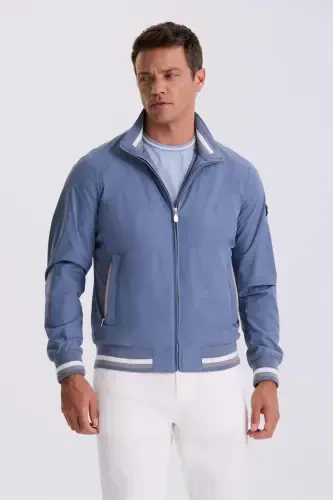 Comfort Fit yon yaxali ko'k rangli sviter mavsumi uchun bo'sh kiyim - 3