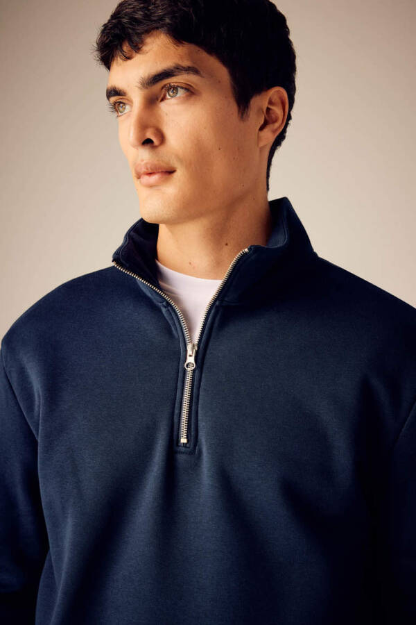 Comfort Fit Zippered Stand Collar Sweatshirt Navy - 10