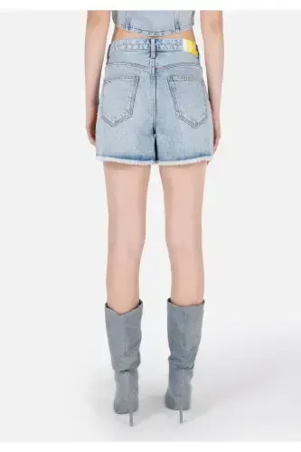 Comfortable fit, high waisted blue women's jean shorts. - COLIN’S (1)