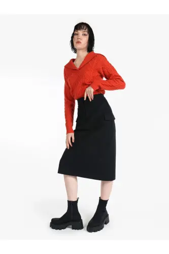 Comfortable fit, pocket detailed, maxi black women's skirt. - 3