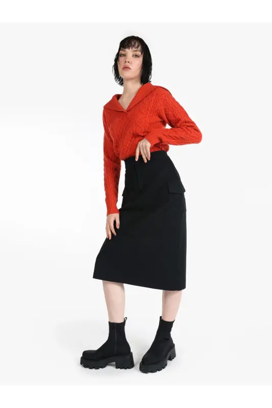 Comfortable fit, pocket detailed, maxi black women's skirt. - 3