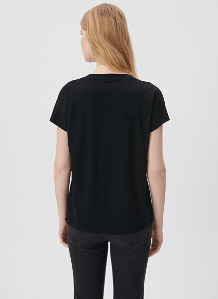 Comfortable, plain black t-shirt for women. - 4