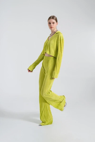 Comfy Crop Shirt Green - 3