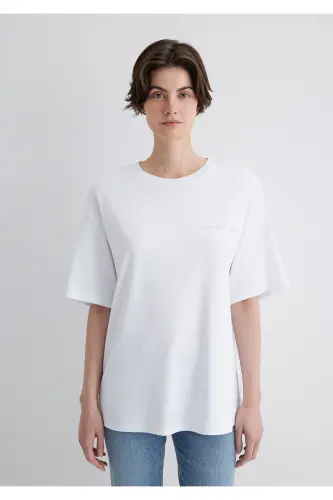 Consistency Baskılı Beyaz Futbolka Oversize / Keng - 4