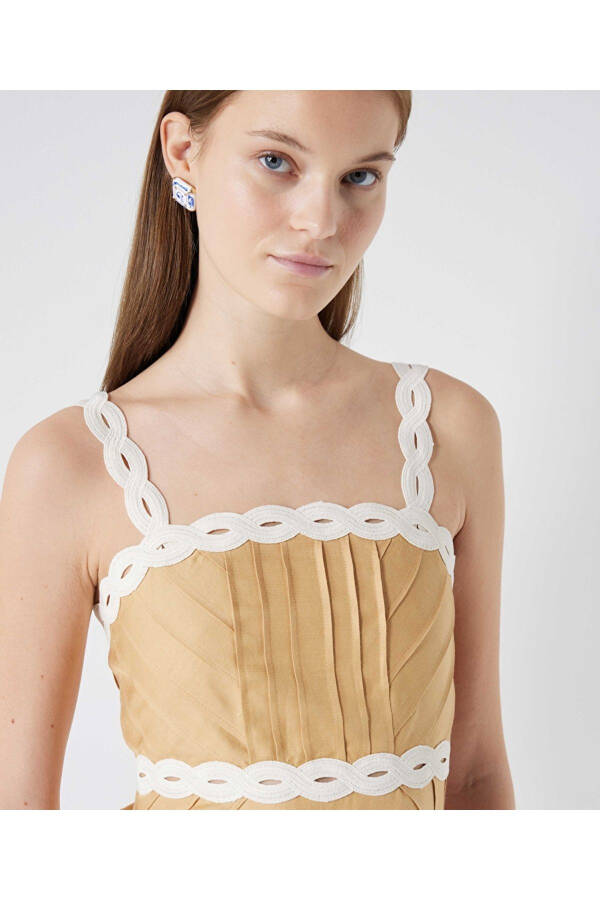 Contrast detail dress - 4