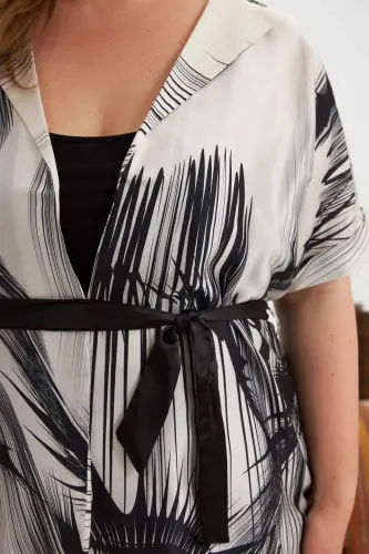 Contrast Patterned Belted Plus Size Kimono Blouse Black - 2