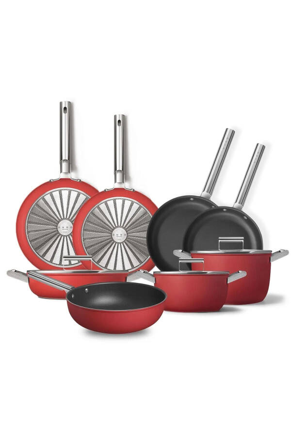 Cookware 50's Style Exclusive Red 8 Piece Pot & Pan Set - 9