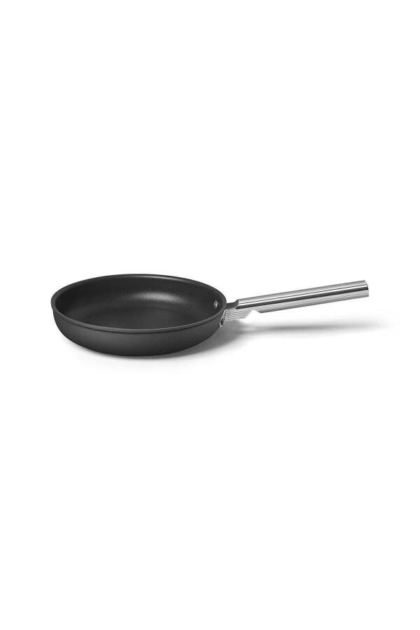 Cookware 50's Style Prima Black 4-Piece Pot & Pan Set - 3