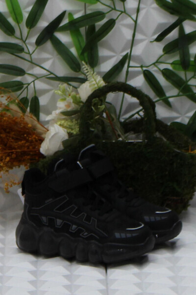 Cool Fred black, comfortable and anatomical base boys' boots. - FORT