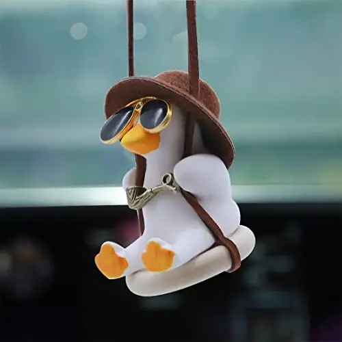 Cool Swinging Duck Car Hanging Ornament, Pendant Interior Rearview Mirror Decoration and Car Rear View Mirrior Hanging Accessories 