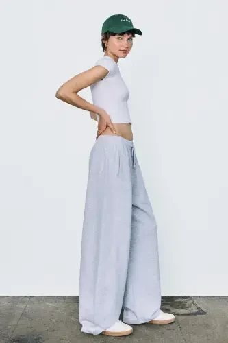 Cotton barrel fit pants - BERSHKA (1)