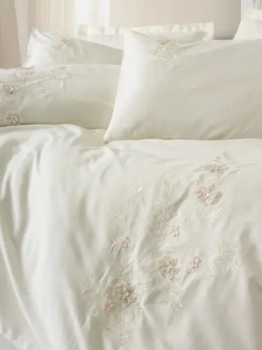 Cotton Box 3D Embroidered Double Size Satin Duvet Cover Set Aira Ecru - NEVRESIMDUNYASI (1)
