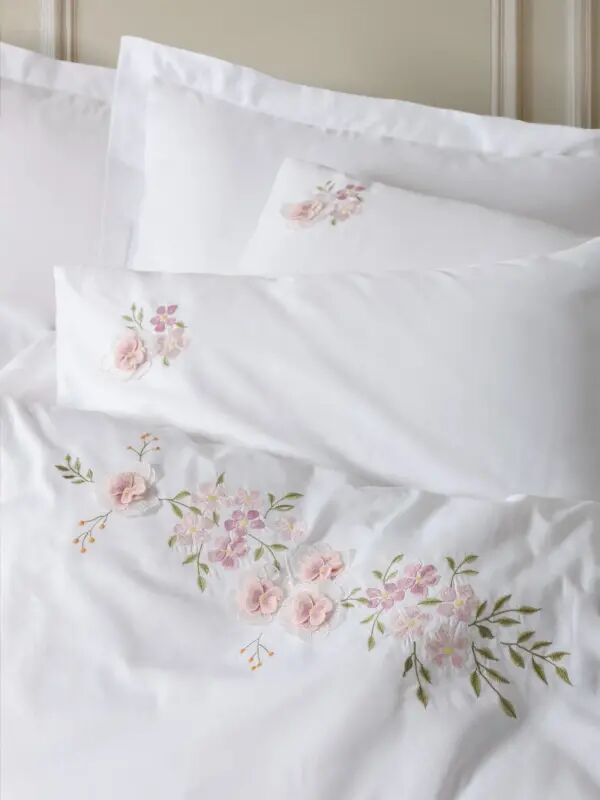 Cotton Box 3D Nakışlı Çift Kişilik Saten Nevresim Takımı Floret Beyaz - 4