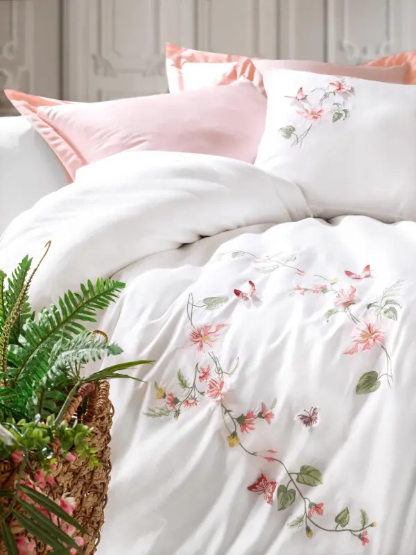 Cotton Box 3D Nakışlı Çift Kişilik Saten Nevresim Takımı Luna Pudra - 2