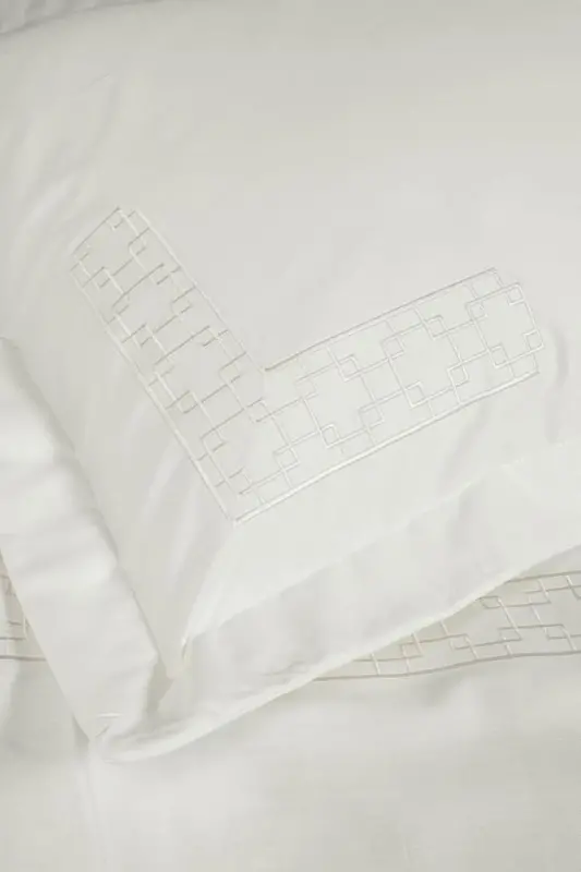 Cotton Box Brode Embroidered Double Sateen Bed Sheet Set Luxe Ecru - 3