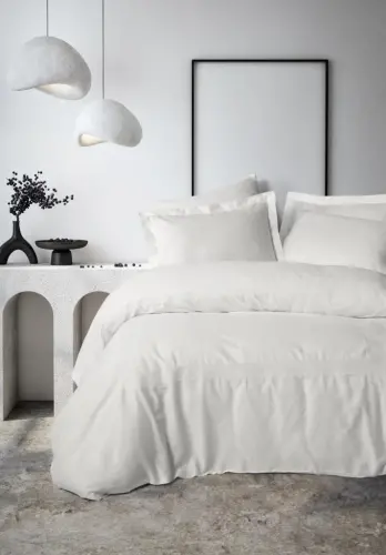 Cotton Box Brode Embroidered Double Sized Satin Duvet Cover Set Galant White - 1