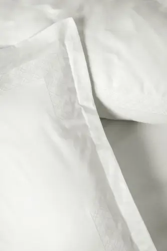 Cotton Box Brode ikki kishilik saten matoning qo'ltig'i Galant Oq - 2