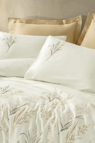 Cotton Box Brode Nakışlı Çift Kişilik Saten Nevresim Takımı Brisa Gold - NEVRESIMDUNYASI (1)