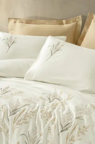Cotton Box Brode Nakışlı Çift Kişilik Saten Nevresim Takımı Brisa Gold - NEVRESIMDUNYASI (1)