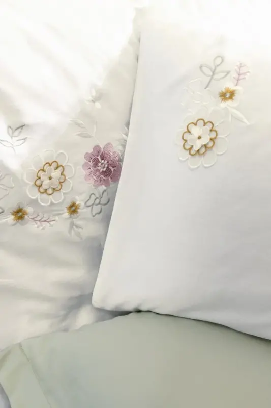 Cotton Box Embroidered Double Bed Satin Duvet Cover Set Jenka Mint - 1