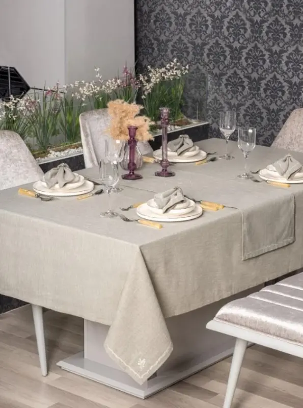 Cotton Box Pera Toprak 8 Piece Linen Tablecloth - 1