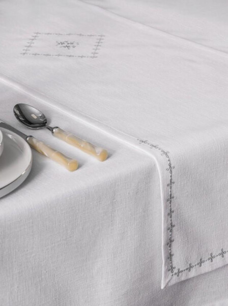 Cotton Box Pera White 8 Piece Linen Tablecloth - 3