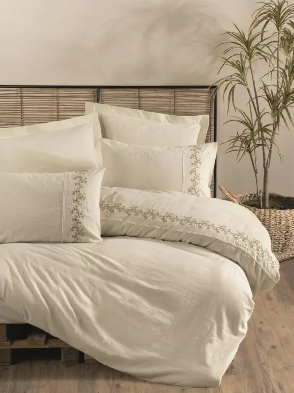 Cotton Darian Bedding Set - 1