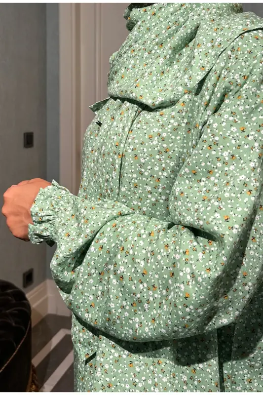 Cotton, floral patterned, easy to wear and practical one-piece prayer dress - 2