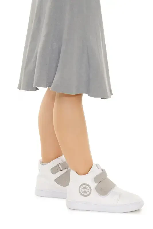 Coyote Velcro Baby Girl Daily Boot Shoe-White - 3