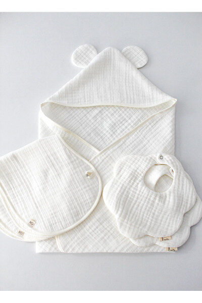 Cream Baby Set 100% Organic Cotton Multi Muslin Bathrobe / 8-Layer Bib - Shoulder Cover / Nickel Free - O&G COLLECTION