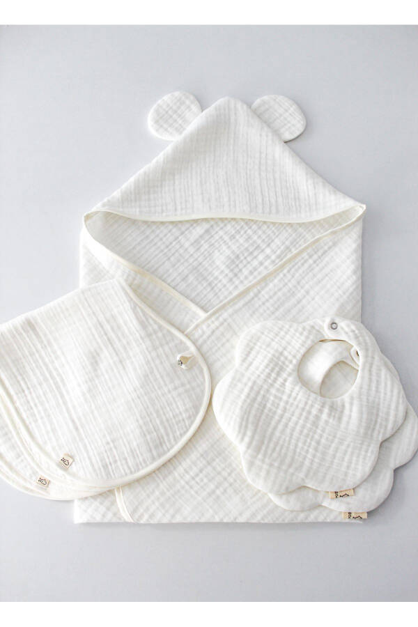 Cream Baby Set 100% Organic Cotton Multi Muslin Bathrobe / 8-Layer Bib - Shoulder Cover / Nickel Free - 1