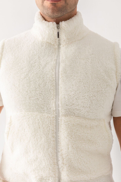 Cream colored, sleeveless, zippered plush vest. - 4