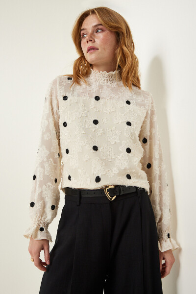 Cream Crinkled Polka Dot Woven Blouse TP00020 - HAPPINESS İSTANBUL