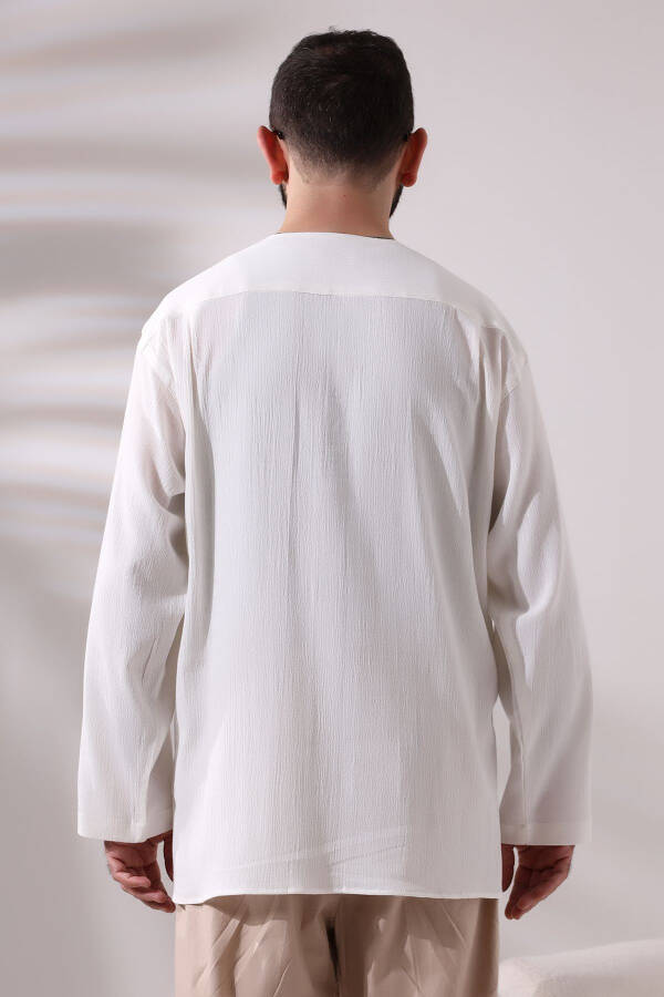 Cream Men's Relaxed Fit 3 Button Collarless Hajj and Umrah Muslin Shirt - 3
