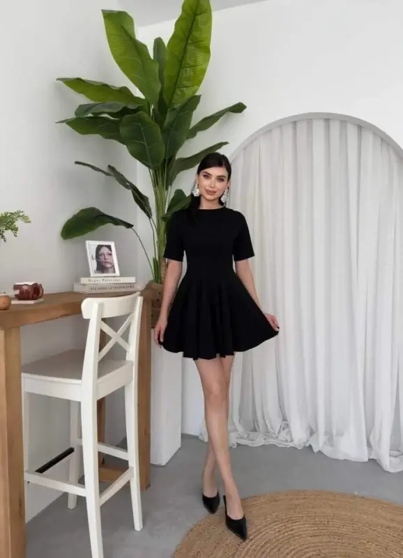 Cream Pleated Dress - 4