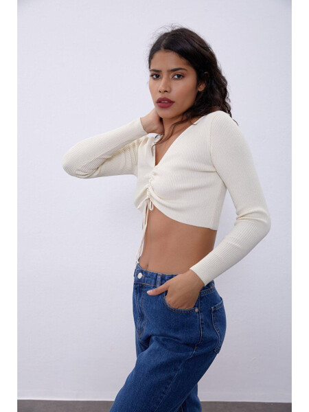 Cream V-Neck Chest Decoupage Knit Sweater - 3