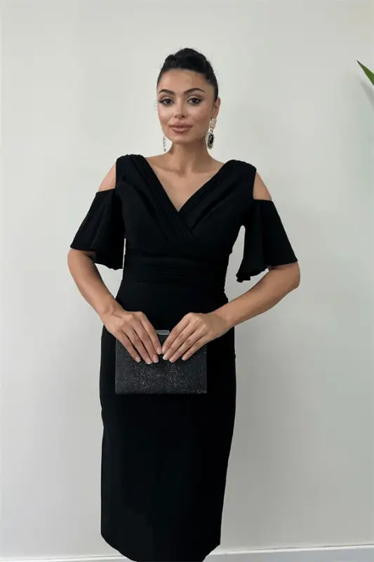 Crepe Fabric Ruched Detail Pencil Dress - BLACK - 4