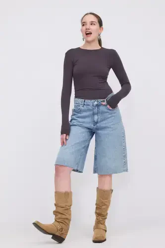 Crew Neck Basic Blouse B1496-DK2-Coffee - 1