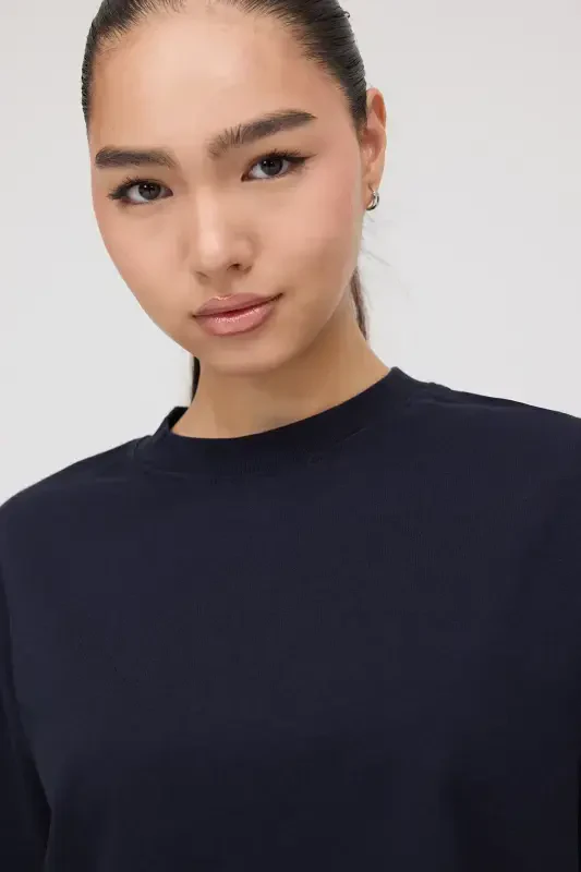 Crew Neck Basic Crop T-Shirt P10377-Navy - 3