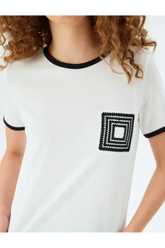 Crew Neck Embroidered Detail Short Sleeve T-Shirt - 5